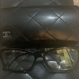 CHANEL frames